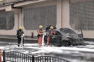 Vương Mãnh: Độc Hành Hiệp thiếu 3 trung tâm luân chuyển, đánh rơi bồ nông, đúng là loạn súng bắn chim nước